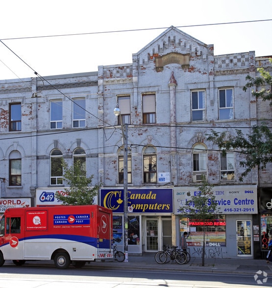 285 College St, Toronto, ON for lease - Primary Photo - Image 1 of 6