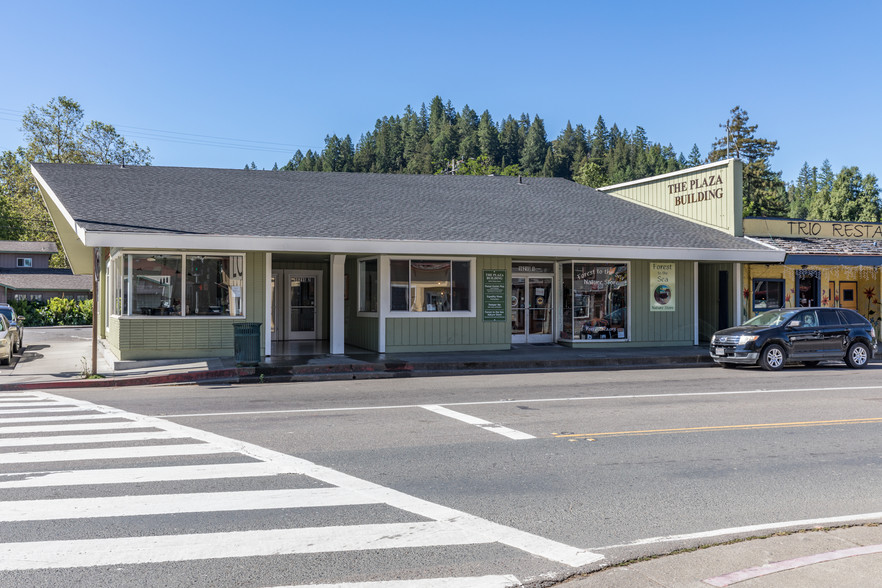 16215 Main St, Guerneville, CA à vendre - Photo du bâtiment - Image 1 de 1