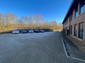 8-10 Papyrus Rd, Peterborough for lease Building Photo- Image 2 of 3