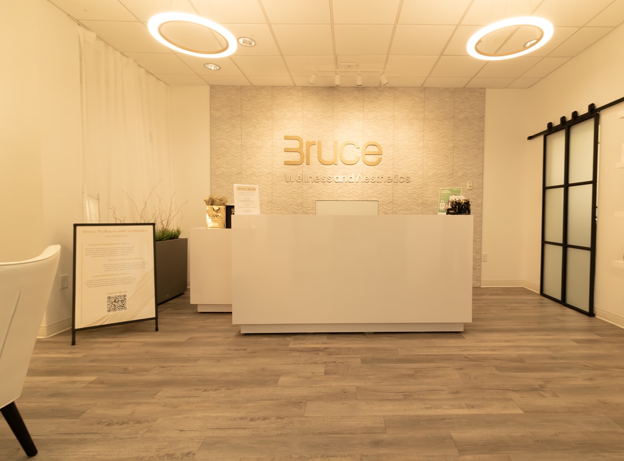 160 MacGregor Pines Dr, Cary, NC 27511 - Unité 310A -  - Photo intérieure - Image 1 of 13