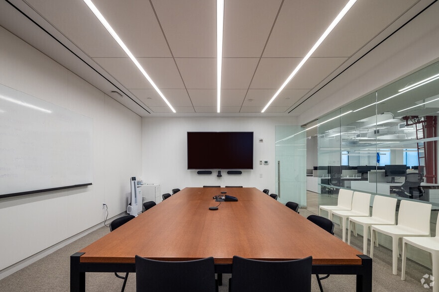 One Soho Sq, New York, NY for lease - Interior Photo - Image 3 of 29