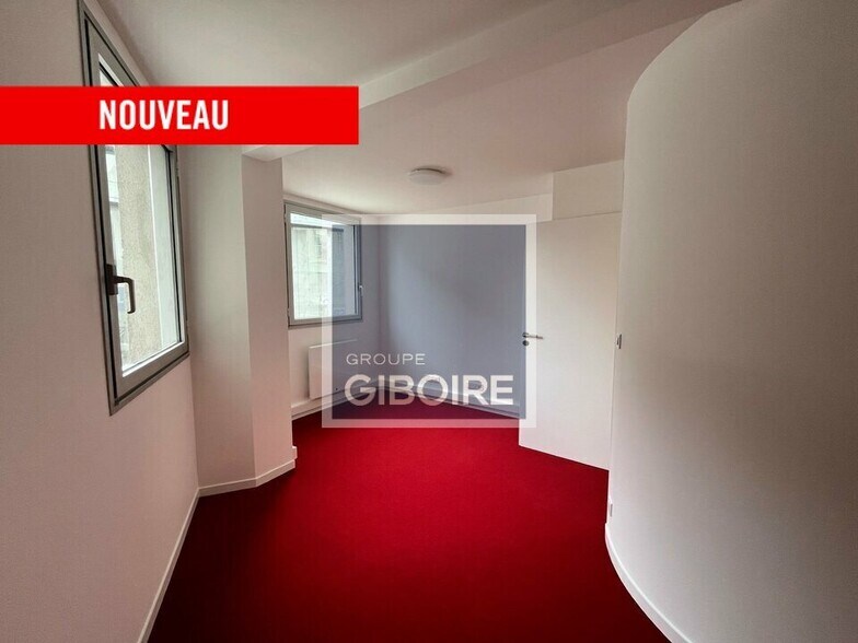 Office in Rennes for lease - Interior Photo - Image 2 of 5