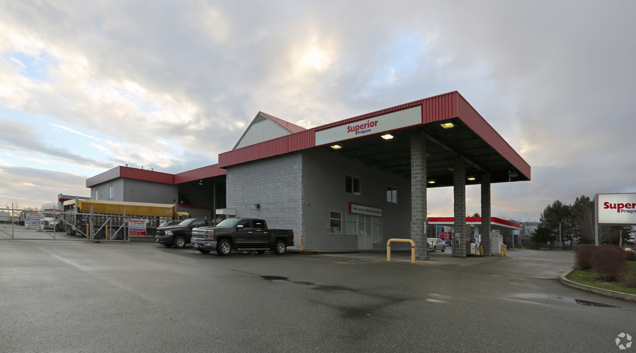 10128 Nordel Ct, Delta, BC for sale Primary Photo- Image 1 of 1