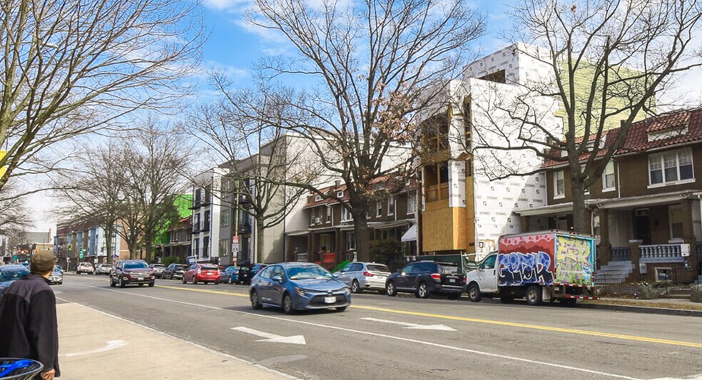 7115 Georgia Ave NW, Washington, DC à vendre - Photo du bâtiment - Image 3 de 3