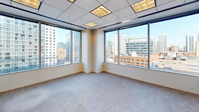 550 W Washington Blvd, Chicago, IL for lease Building Photo- Image 2 of 4