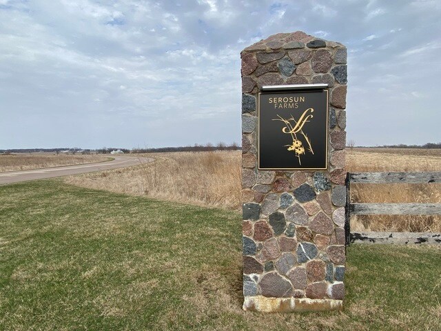 Lot 14-52 Serosun Farms Ln, Hampshire, IL à vendre - Photo principale - Image 1 de 7
