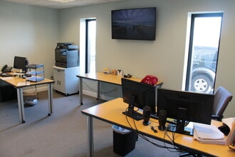 57 Willow St, Nashville, TN for lease Interior Photo- Image 2 of 4