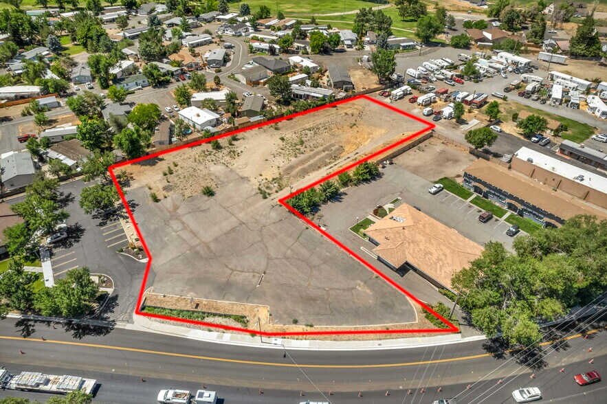 1378 US Highway 395 N, Gardnerville, NV à vendre - Photo du bâtiment - Image 2 de 3