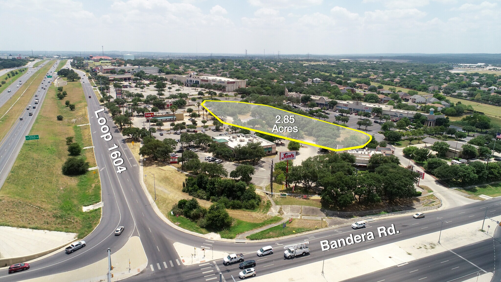 Bandera Road at Loop, San Antonio, TX à vendre Aérien- Image 1 de 6