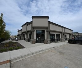 800 Broadmoor Blvd, Sherwood Park, AB for lease Interior Photo- Image 2 of 5