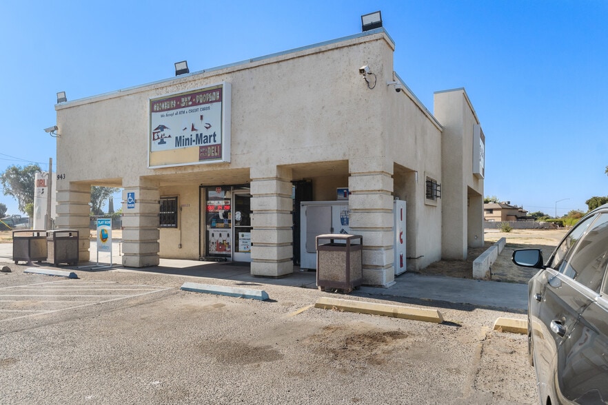 943 W Westfield Ave, Porterville, CA for sale - Building Photo - Image 3 of 14