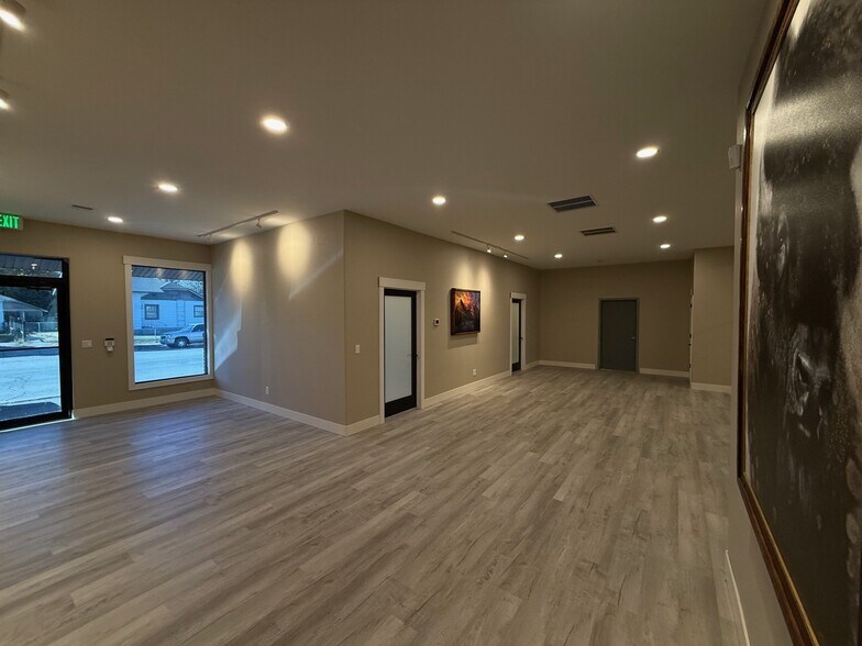 10 7th Ave W, Polson, MT à louer - Photo du bâtiment - Image 2 de 13