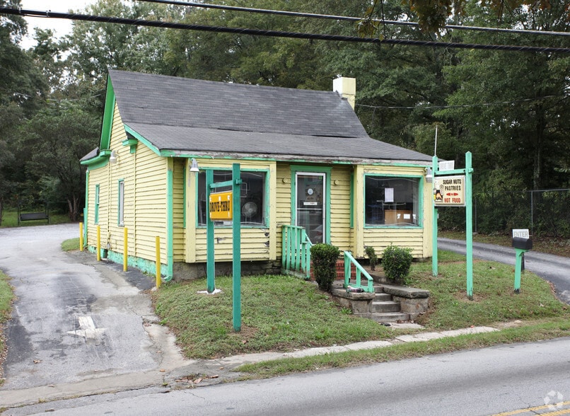 6814 Main St, Lithonia, GA for sale - Primary Photo - Image 1 of 2