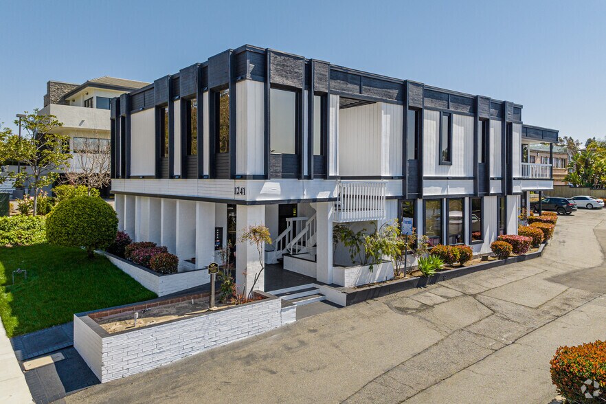 1241 Carlsbad Village Dr, Carlsbad, CA à vendre - Photo du bâtiment - Image 1 de 24