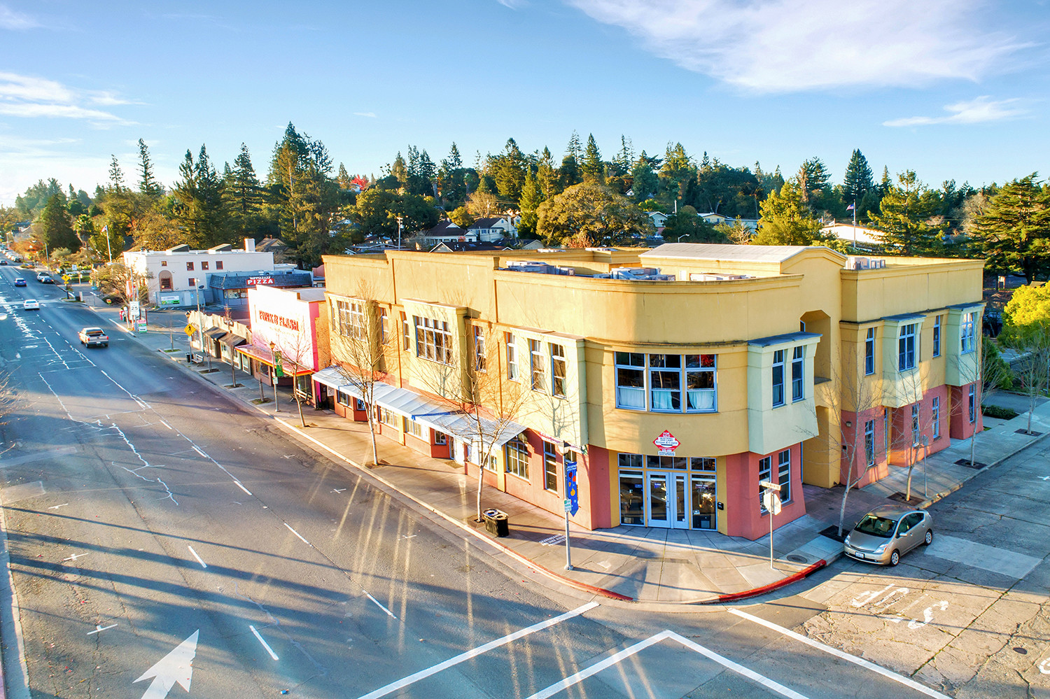 200 S Main St, Sebastopol, CA à vendre Photo du bâtiment- Image 1 de 1