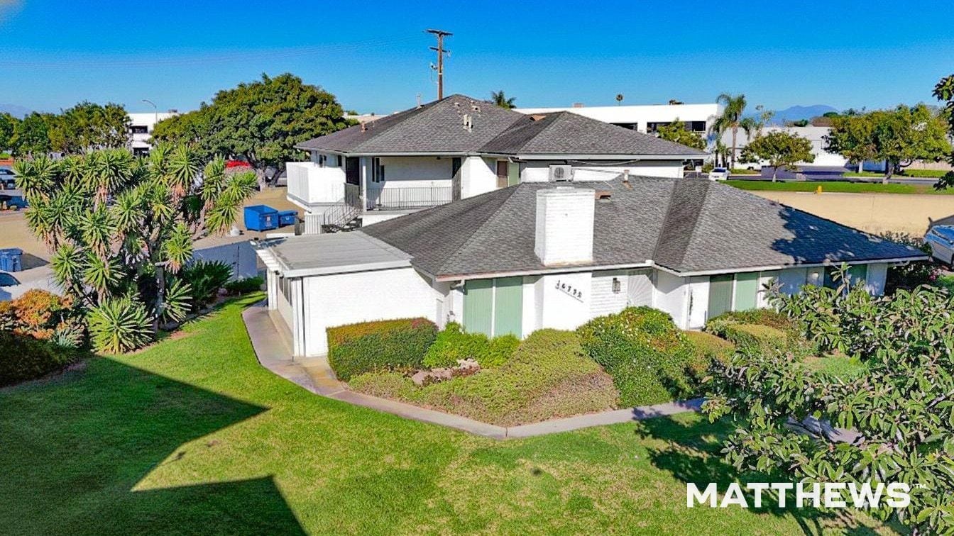 16752 Bardon Ln, Huntington Beach, CA for sale Primary Photo- Image 1 of 7