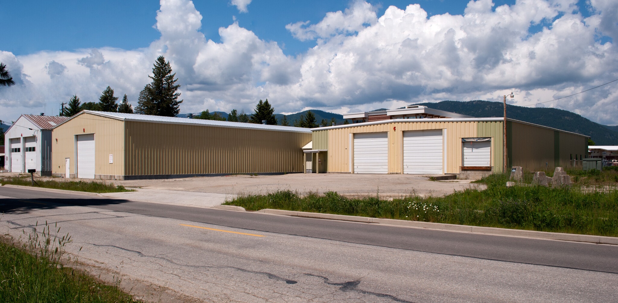 1308 Ontario St, Sandpoint, ID à louer Photo du bâtiment- Image 1 de 6