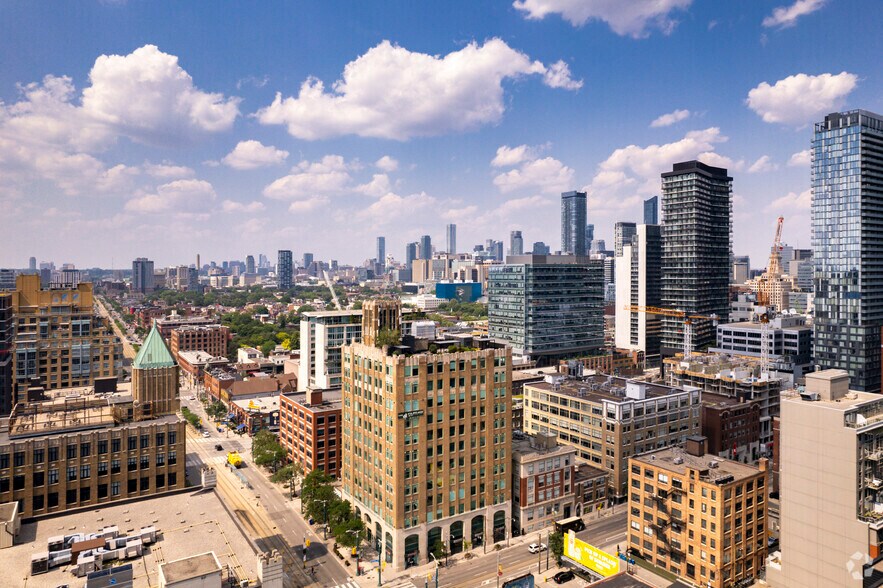 119 Spadina Ave, Toronto, ON à louer - Aérien - Image 3 de 33