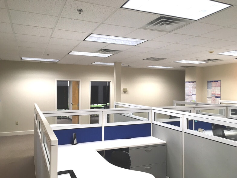 2385 Satellite Blvd, Duluth, GA for lease - Building Photo - Image 2 of 12