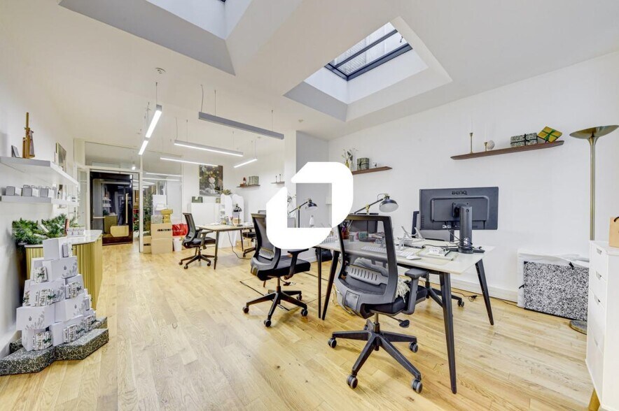 Bureau dans Paris à vendre - Photo du bâtiment - Image 3 de 13