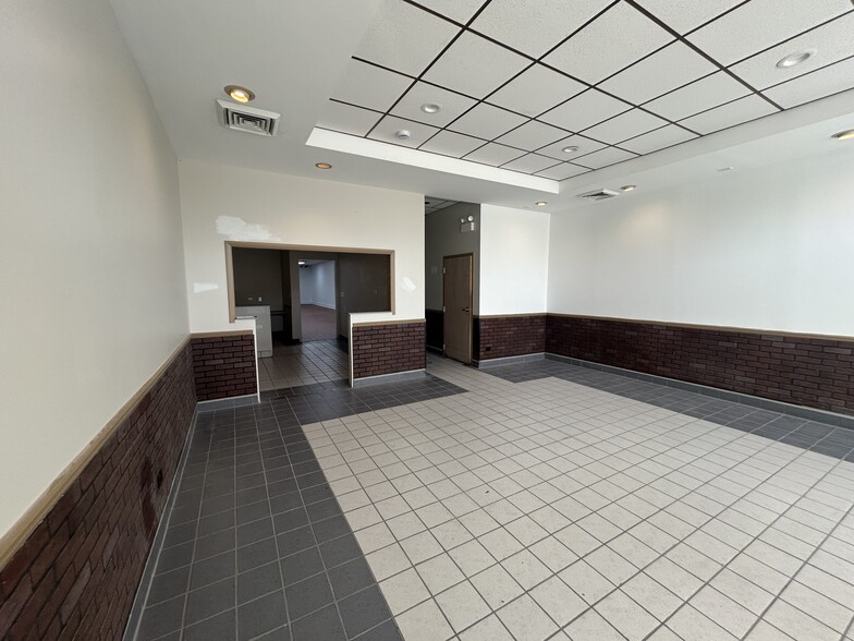 1733-1739 N Harlem Ave, Chicago, IL for lease - Building Photo - Image 3 of 5