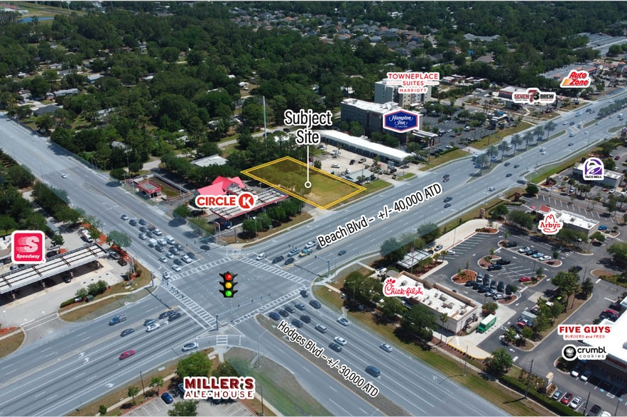 13697 Beach Blvd, Jacksonville, FL for lease - Building Photo - Image 3 of 4