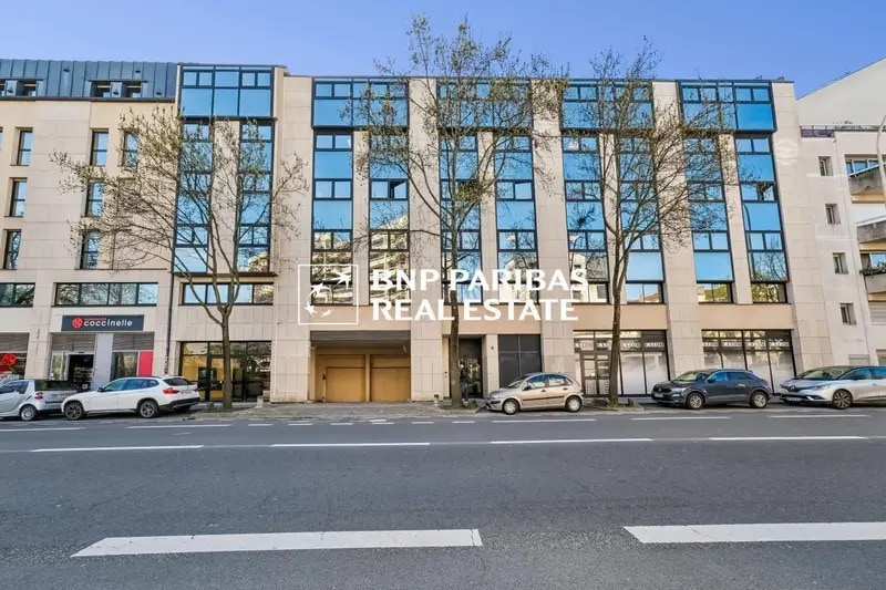 35 Boulevard Georges Clémenceau, Courbevoie for lease - Building Photo - Image 1 of 14