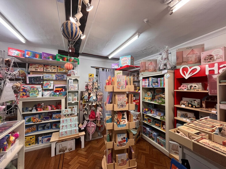 35 High St, Amersham for sale - Building Photo - Image 3 of 13
