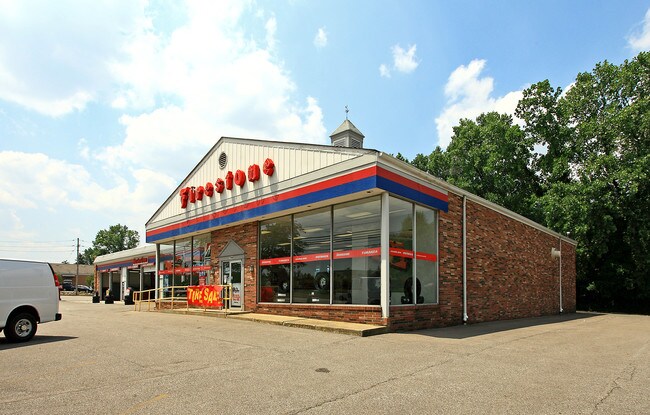 More details for 700 Richmond Rd, Cleveland, OH - Retail for Sale