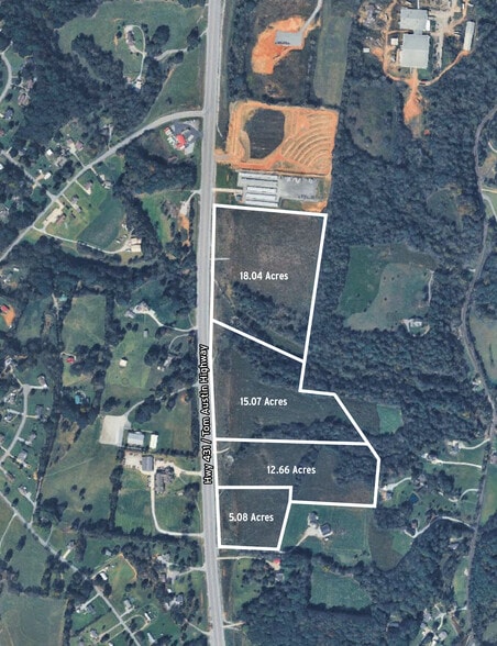 2150 Tom Austin Hwy, Greenbrier, TN for sale - Building Photo - Image 2 of 3