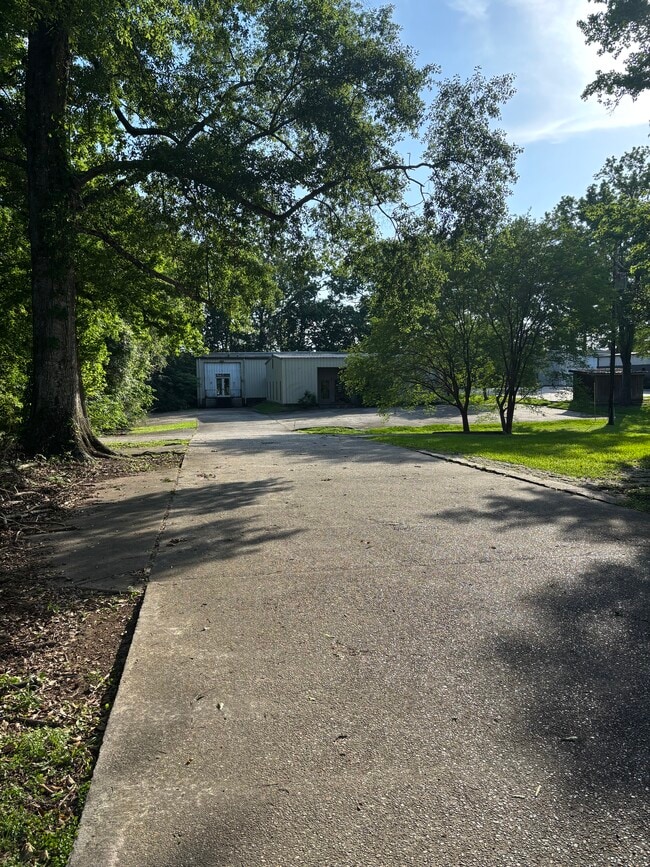 More details for 636 Highlandia Dr, Baton Rouge, LA - Flex for Lease