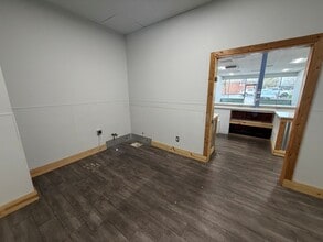 12085 SW Hall Blvd, Portland, OR for lease Interior Photo- Image 1 of 6