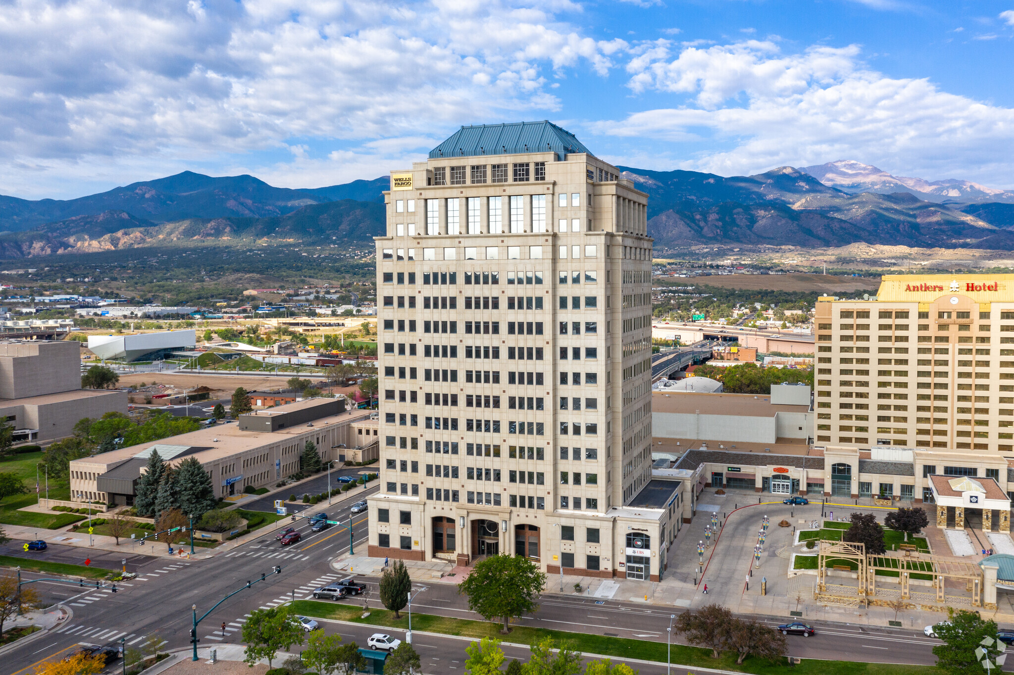 90 S Cascade Ave, Colorado Springs, CO for lease Primary Photo- Image 1 of 21