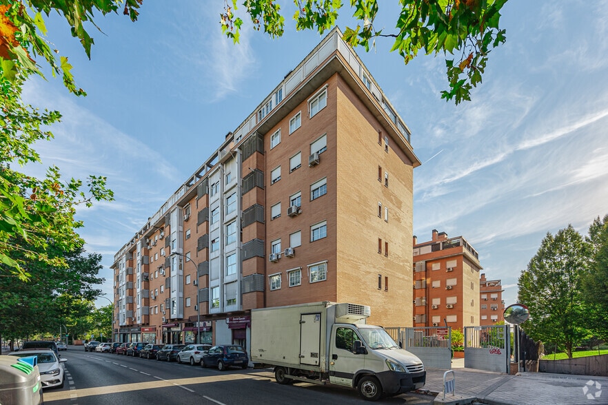 Calle Dobla, 2, Madrid, Madrid for lease - Primary Photo - Image 1 of 3