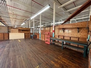 75 David St, New Bedford, MA à louer Photo intérieure- Image 2 de 3