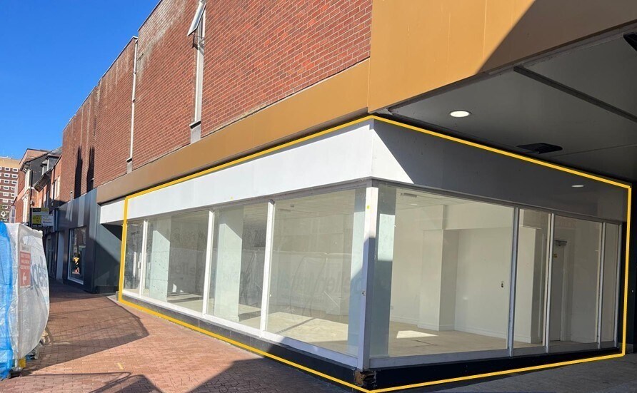Market Pl, Tamworth for lease Building Photo- Image 1 of 4