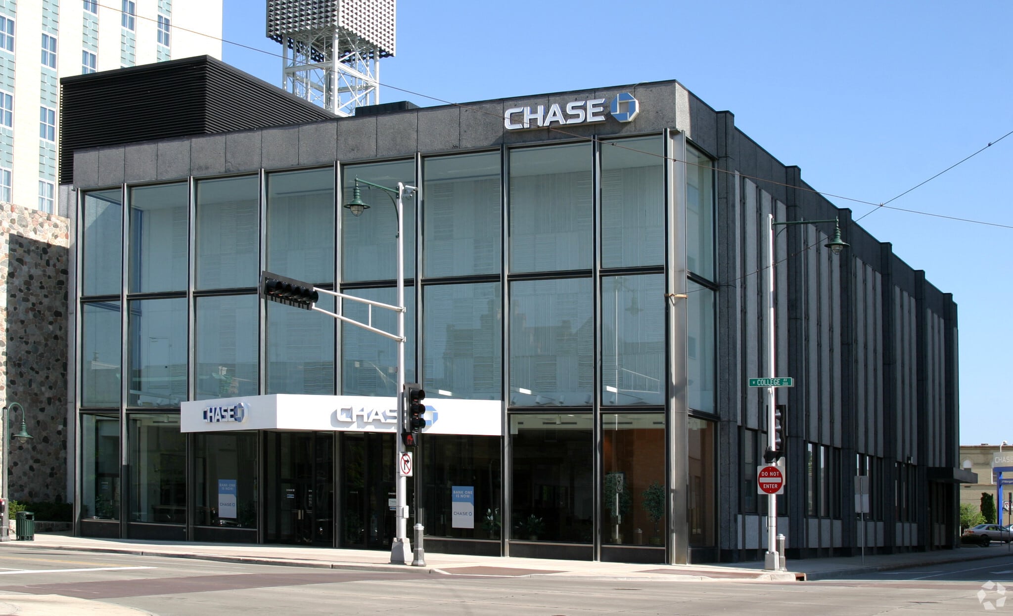 200 W College Ave, Appleton, WI à louer Photo principale- Image 1 de 14