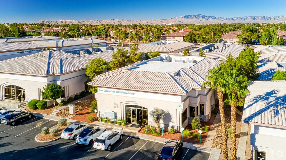 64 N Pecos Rd, Henderson, NV à louer - Photo du bâtiment - Image 2 de 7