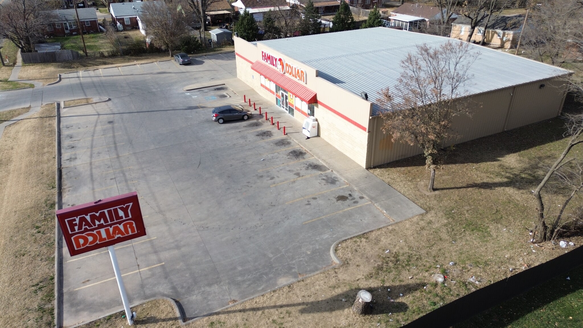 3040 E Pawnee St, Wichita, KS for lease Building Photo- Image 1 of 3