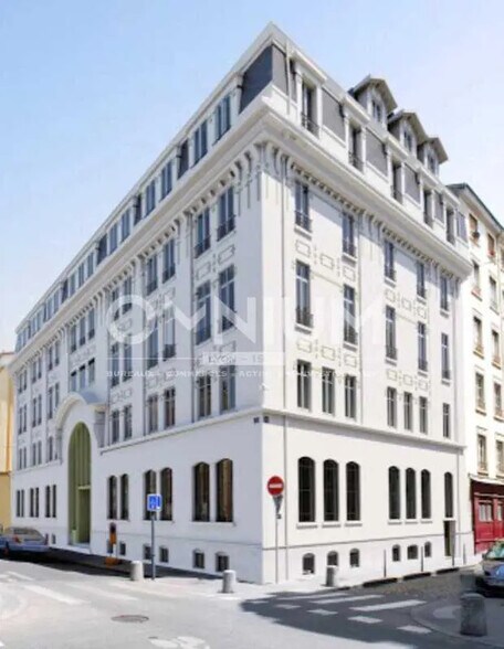 Office in Lyon for sale - Building Photo - Image 1 of 8