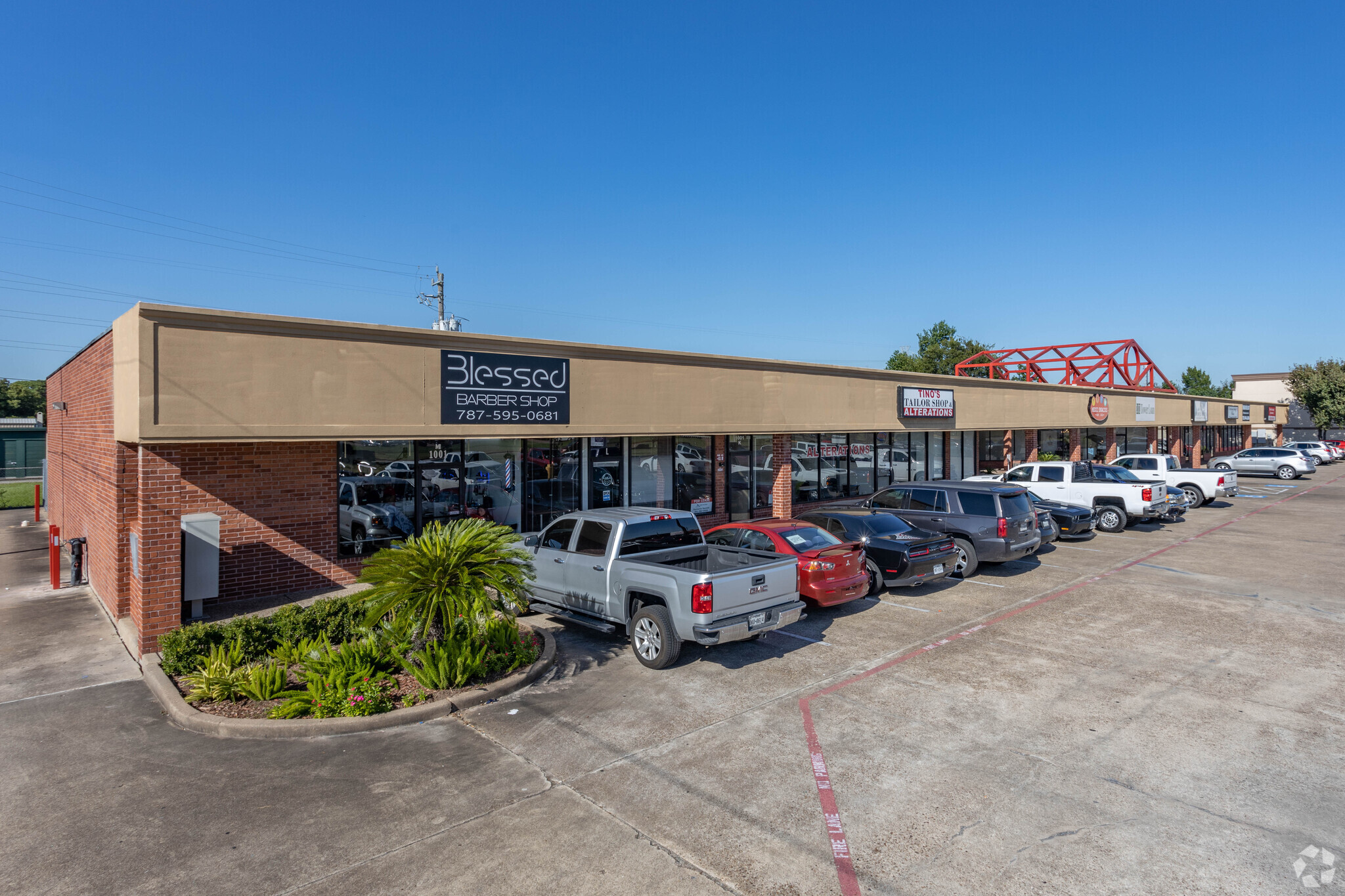 1001 Fairmont Pky, Pasadena, TX for lease Building Photo- Image 1 of 7