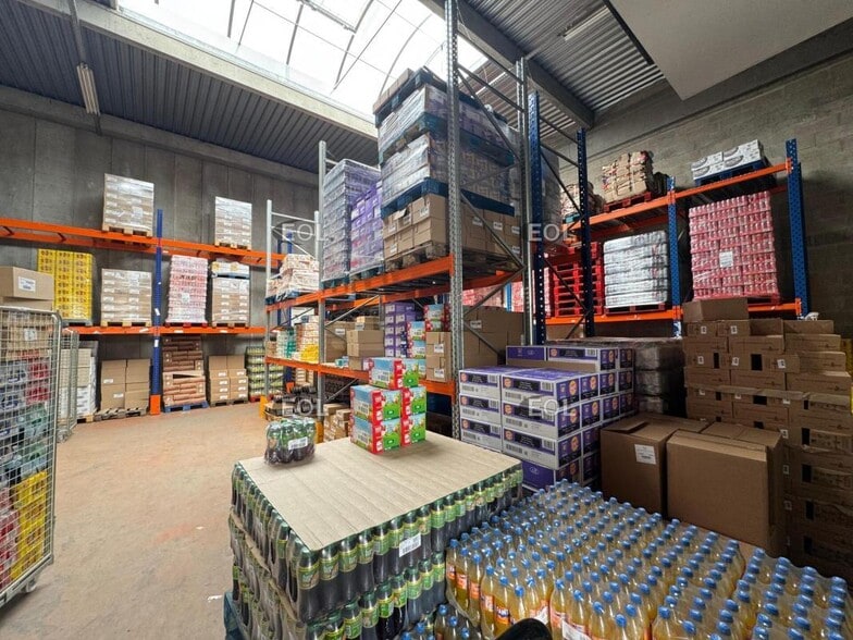Industrial in Collégien for lease - Interior Photo - Image 2 of 3
