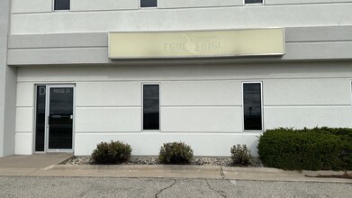 N922 & N926 Tower View Dr, Greenville, WI for lease Building Photo- Image 1 of 2