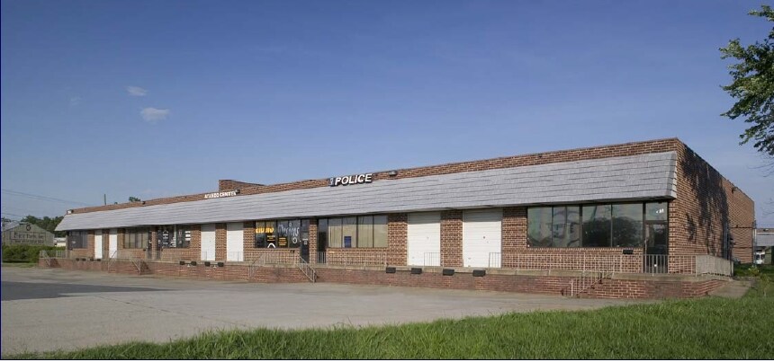 717 Atando Ave, Charlotte, NC à louer Photo principale- Image 1 de 9