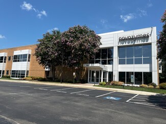 Plus de détails pour 110 Tw Alexander Dr, Research Triangle Park, NC - Flex à louer