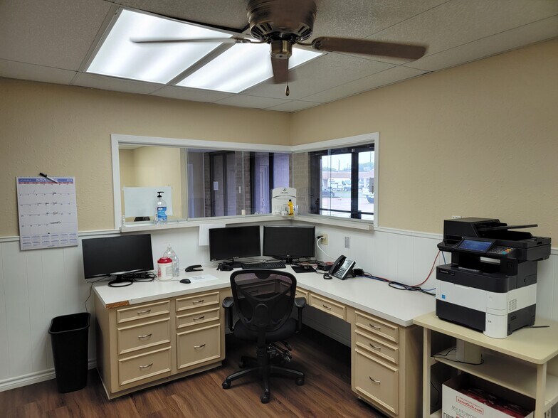 4405 Lilac Ln, Victoria, TX à vendre - Photo intérieure - Image 3 de 11