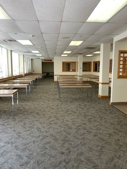 1 Campus Dr, Pleasantville, NY à vendre - Photo intérieure - Image 3 de 9