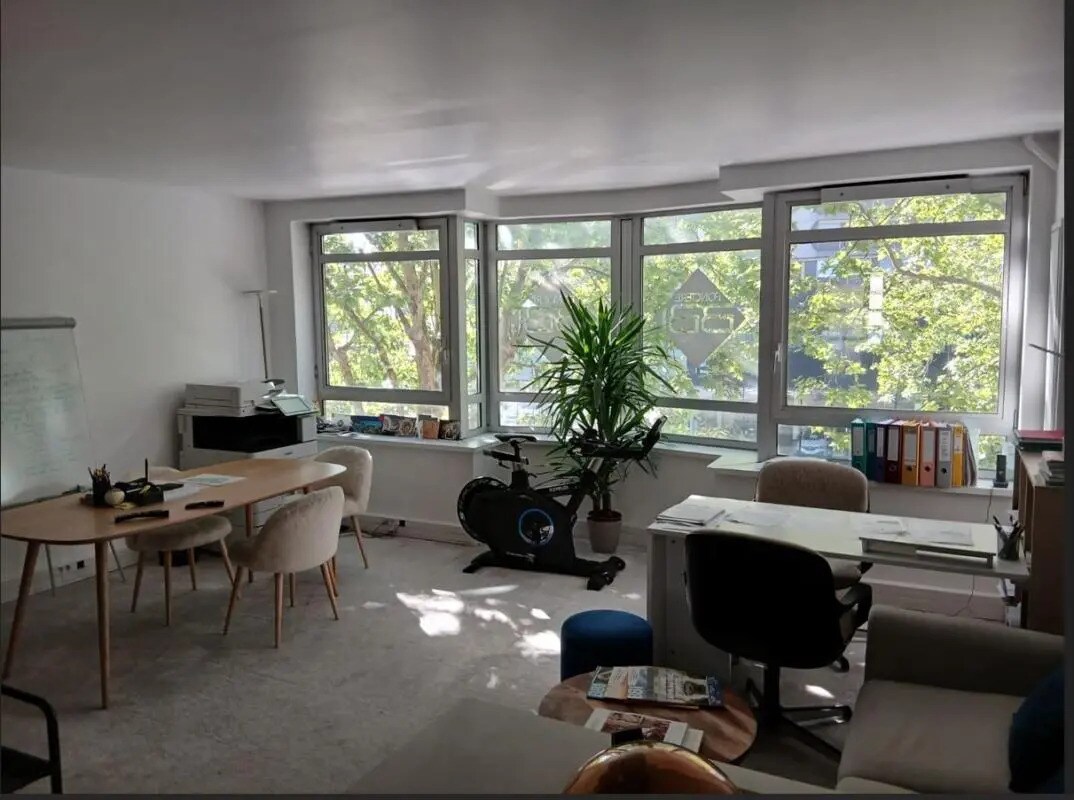 Bureau dans Boulogne-Billancourt à louer Photo du bâtiment- Image 1 de 6