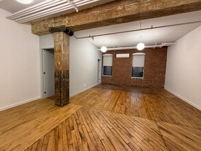 37 Greenpoint Ave, Brooklyn, NY for lease Building Photo- Image 1 of 1
