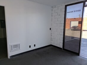 22305-22319 S Vermont Ave, Torrance, CA for lease Interior Photo- Image 2 of 4